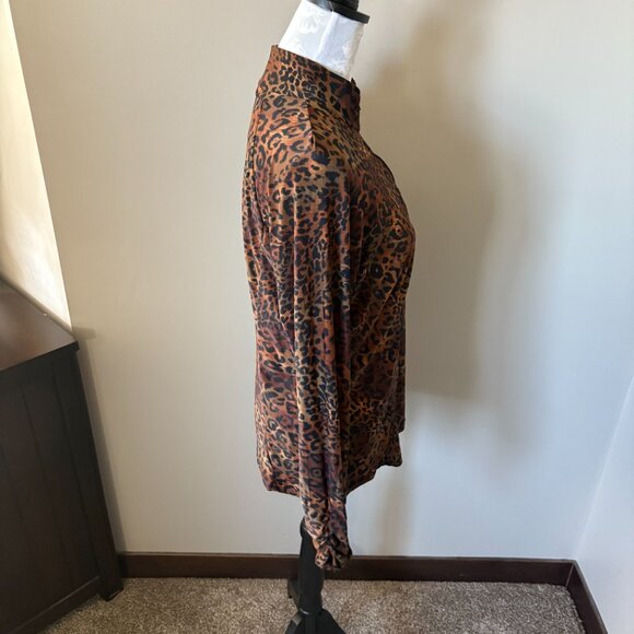 TZU TZU Womens Long Sleeve Cheetah Print Golf Athletic Top Lightweight Large - Picture 2 of 5